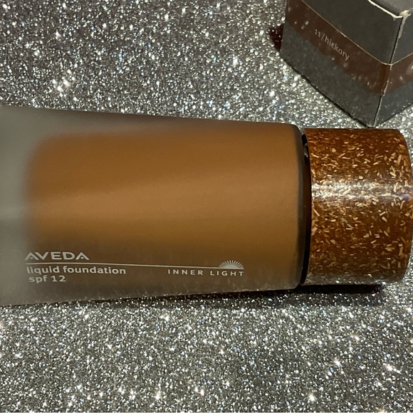 AVEDA Makeup Nwt Aveda Inner Light Liquid Foundation In Hickory 1